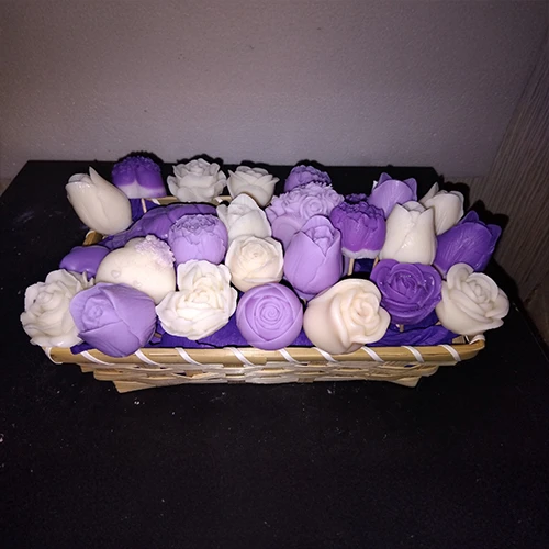Corbeille en osier 22 Pièces + 2 décos compositions aux choixhttps://boutique.bougiesflorales.fr/admin/produits/